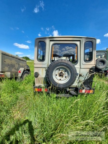 Samochód ciężarowo-osobowy wysokiej mobilności HONKER 2000 